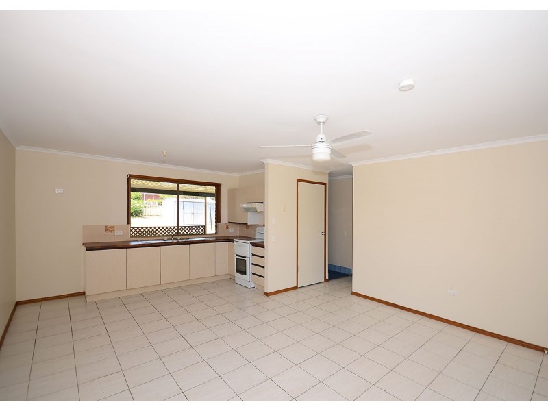 35 Bruce Street, Torquay QLD 4655