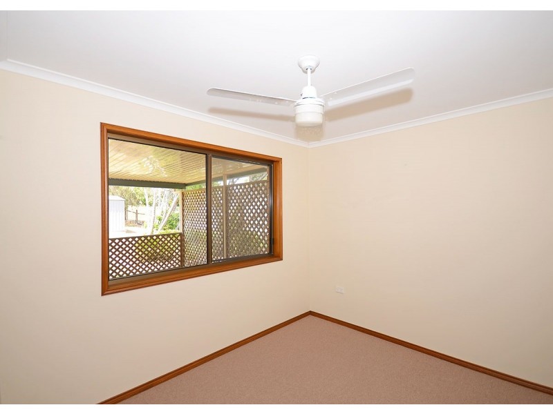 35 Bruce Street, Torquay QLD 4655