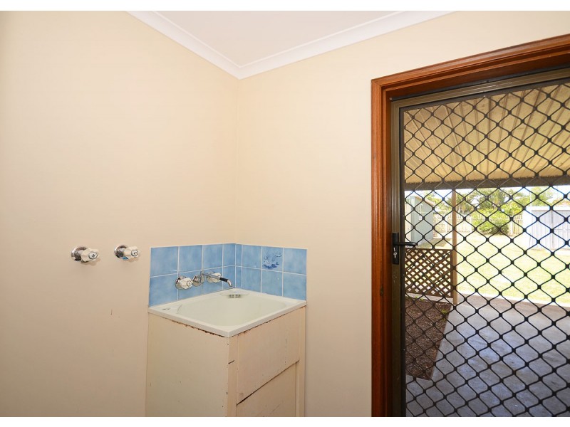 35 Bruce Street, Torquay QLD 4655