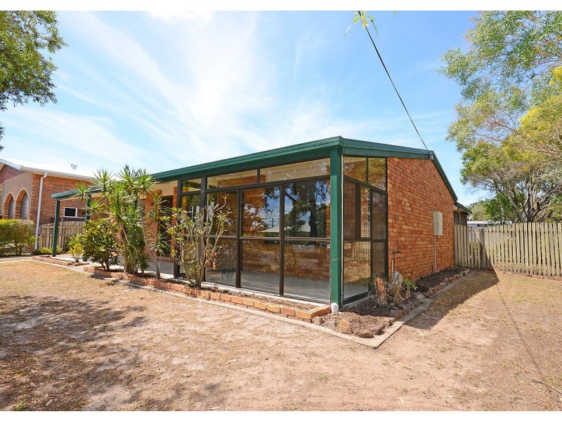 35 Bruce Street, Torquay QLD 4655