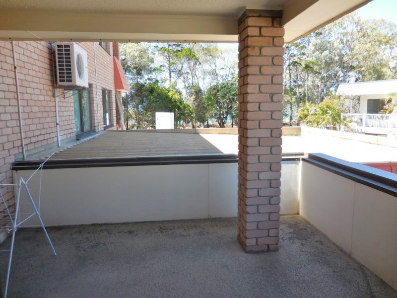 2/479 Esplanade, Torquay QLD 4655