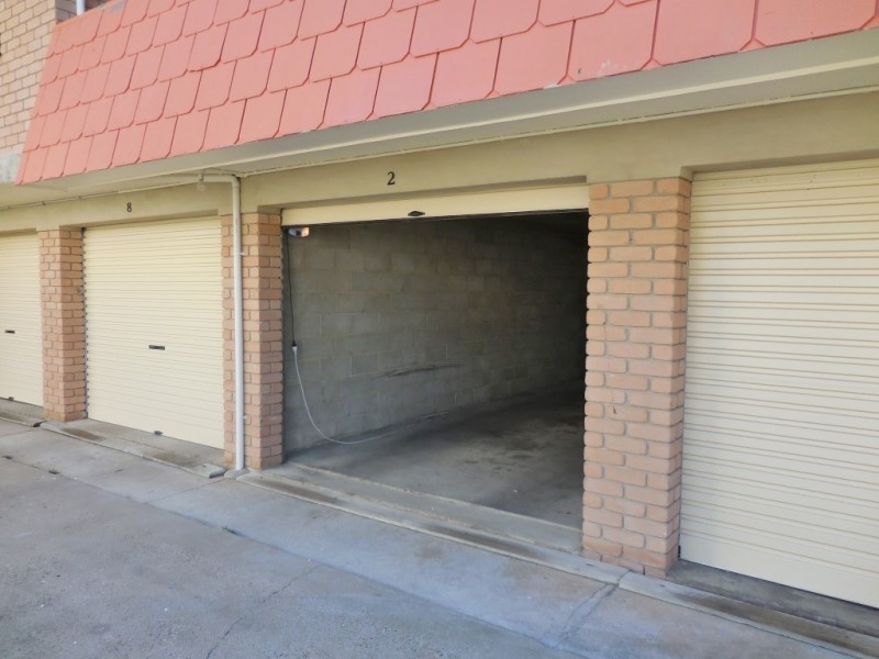 2/479 Esplanade, Torquay QLD 4655