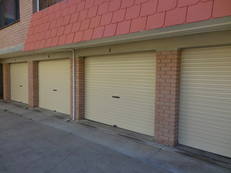 2/479 Esplanade, Torquay QLD 4655