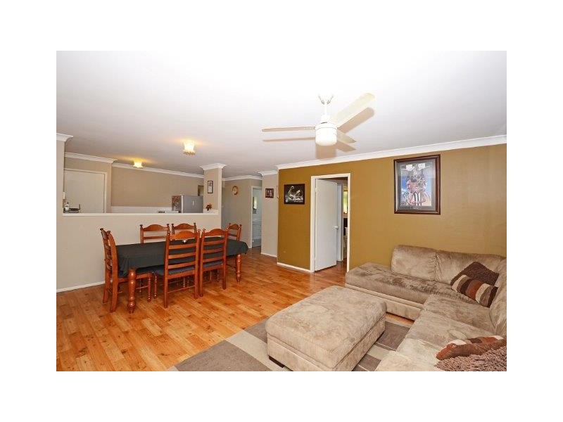 7 Chanak Close, Point Vernon QLD 4655