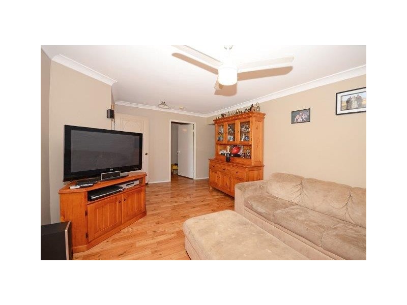 7 Chanak Close, Point Vernon QLD 4655