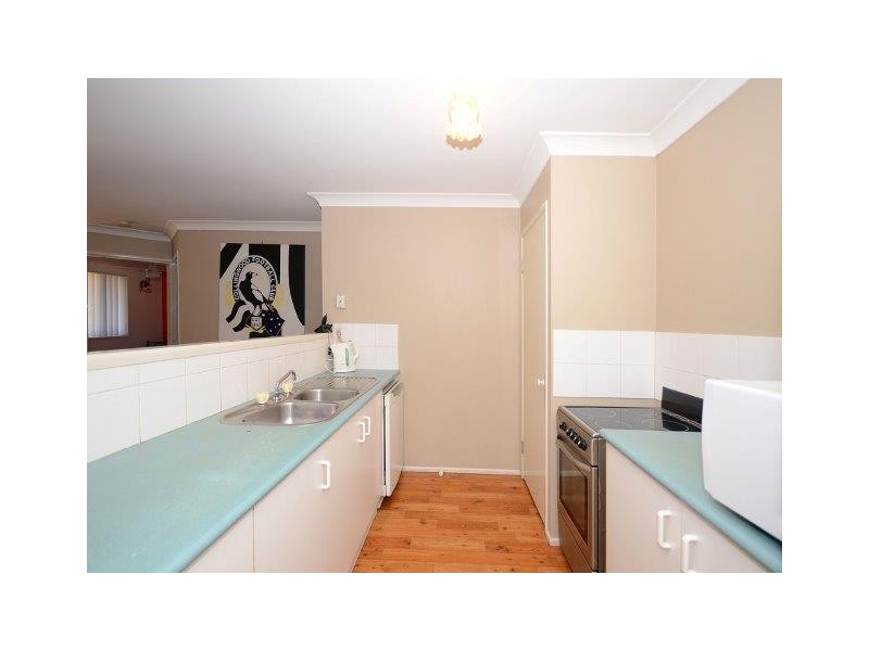 7 Chanak Close, Point Vernon QLD 4655