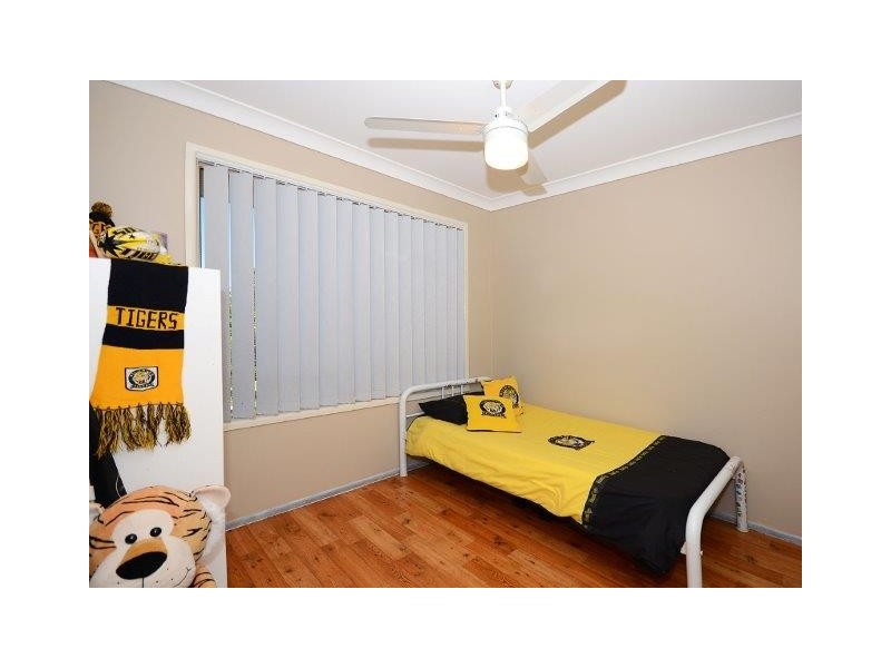 7 Chanak Close, Point Vernon QLD 4655