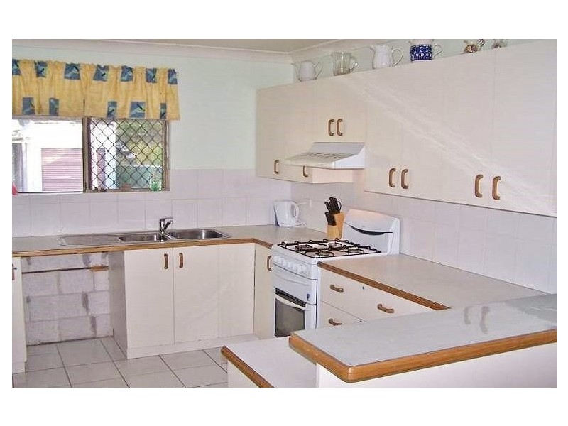 14 Mylne Ct, Torquay QLD 4655