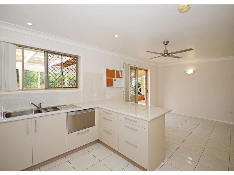 18 Johnston Boulevard, Urraween QLD 4655