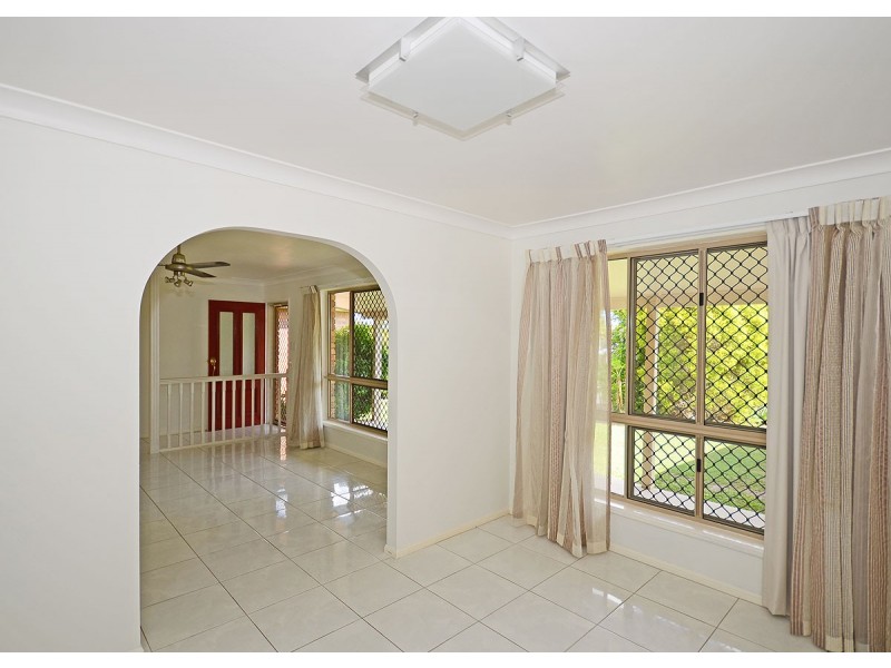 18 Johnston Boulevard, Urraween QLD 4655