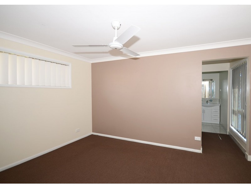 18 Johnston Boulevard, Urraween QLD 4655