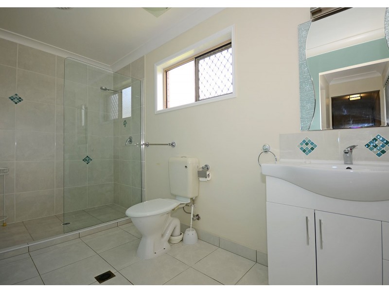 18 Johnston Boulevard, Urraween QLD 4655