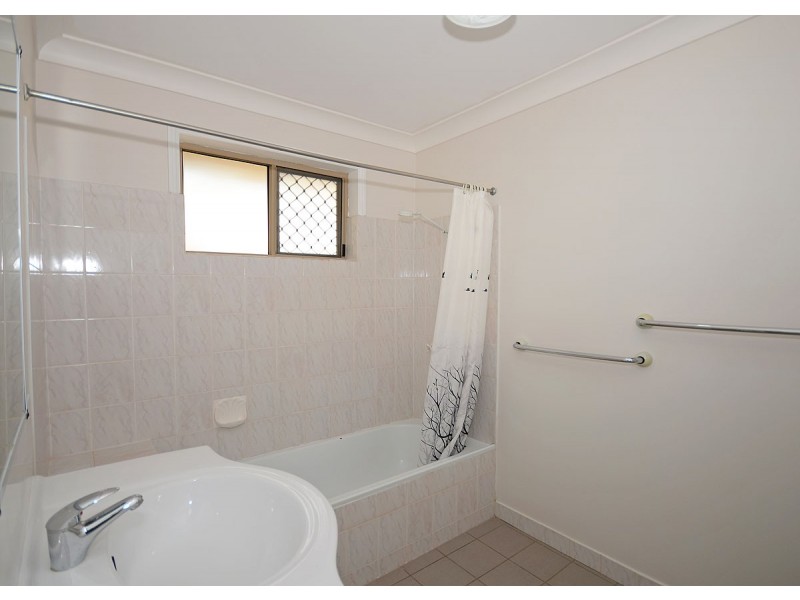 18 Johnston Boulevard, Urraween QLD 4655