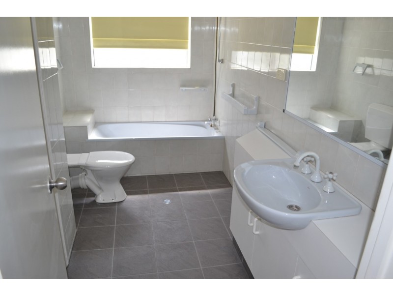 5/438 Esplanade, Torquay QLD 4655