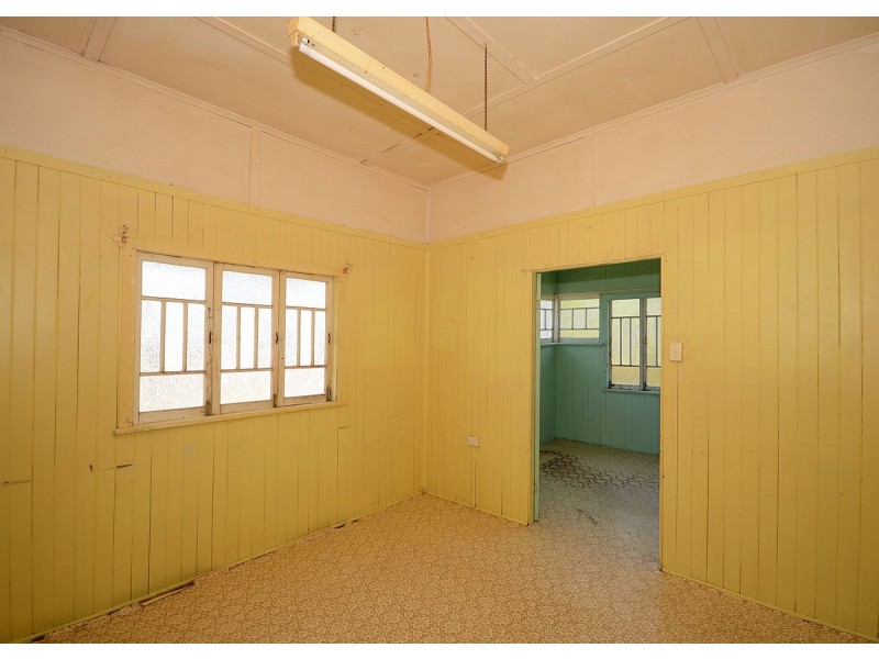 8 Kehlet Street, Point Vernon QLD 4655
