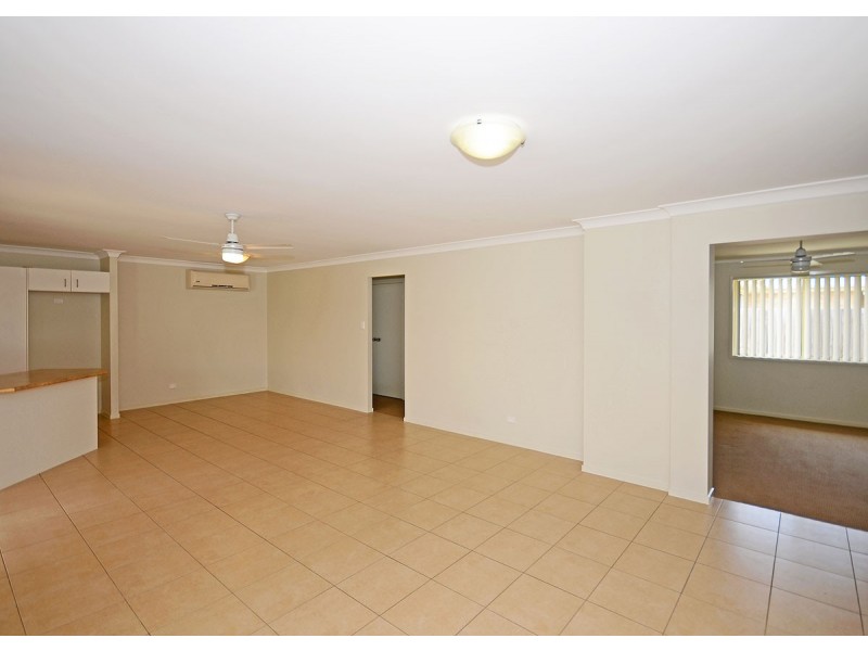 10 Steel Street, Nikenbah QLD 4655