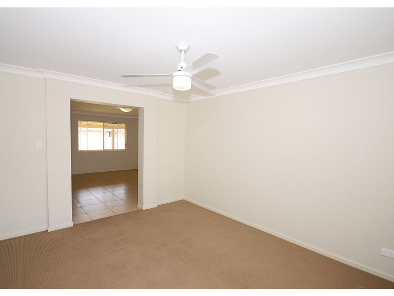 10 Steel Street, Nikenbah QLD 4655