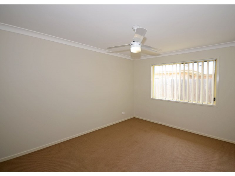 10 Steel Street, Nikenbah QLD 4655