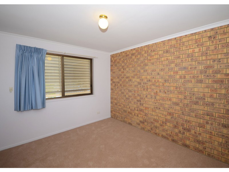 4/233 Torquay Terrace, Torquay QLD 4655
