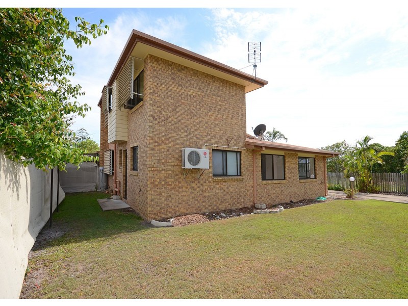 4/233 Torquay Terrace, Torquay QLD 4655