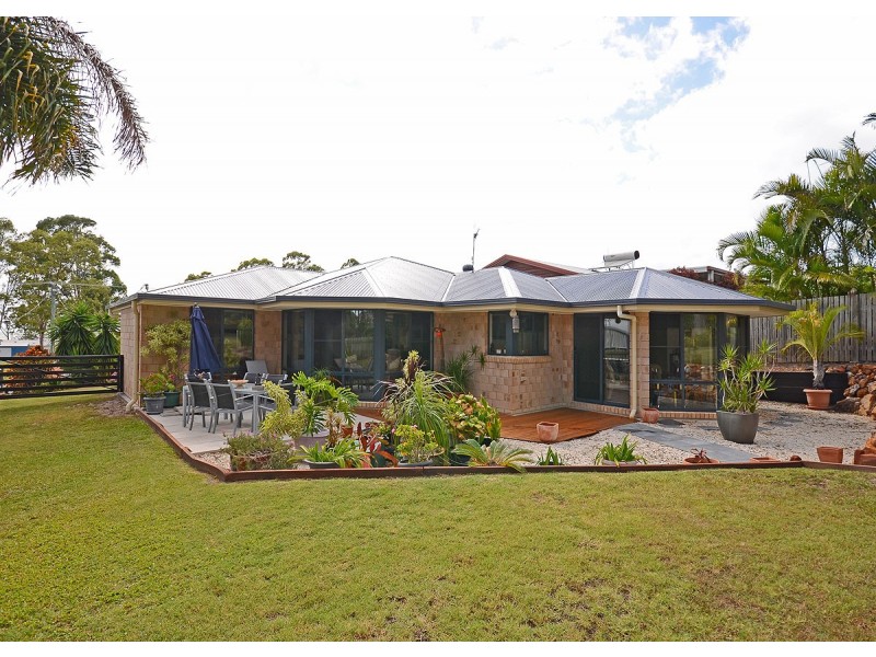 15 Island Outlook, River Heads QLD 4655