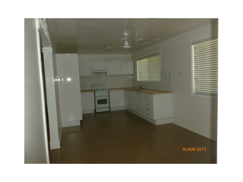 35 Sunset Crescent, Torquay QLD 4655