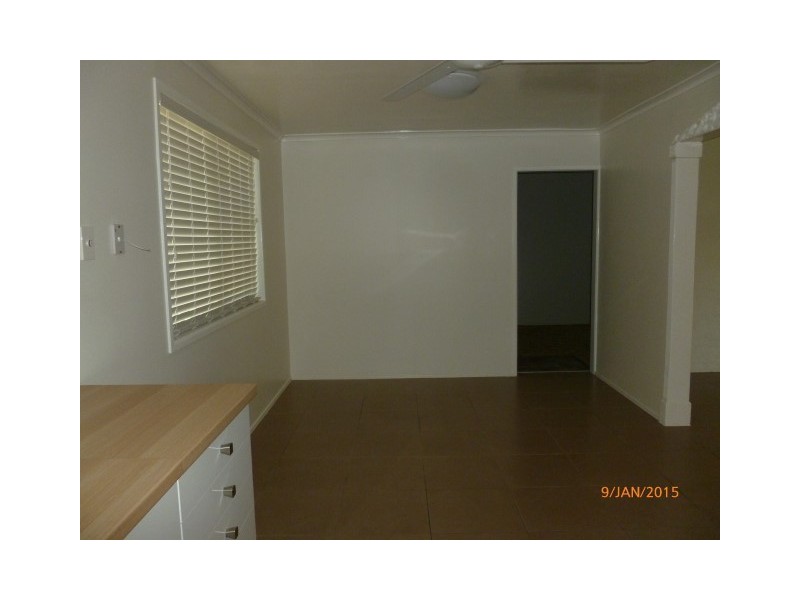 35 Sunset Crescent, Torquay QLD 4655