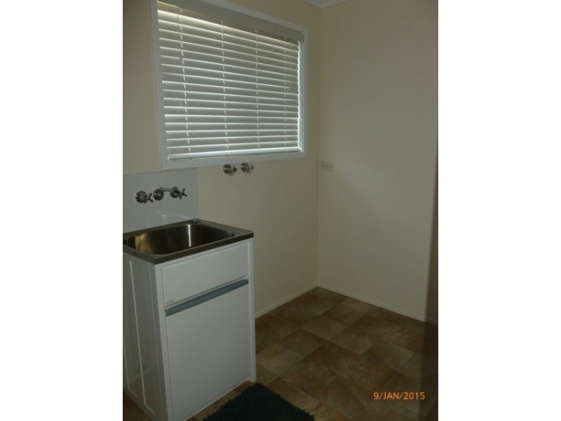 35 Sunset Crescent, Torquay QLD 4655