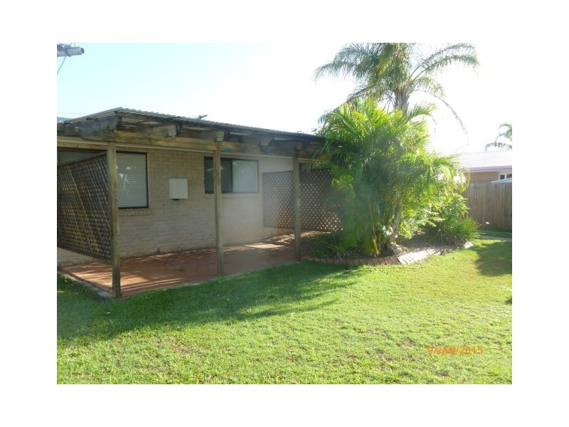 35 Sunset Crescent, Torquay QLD 4655