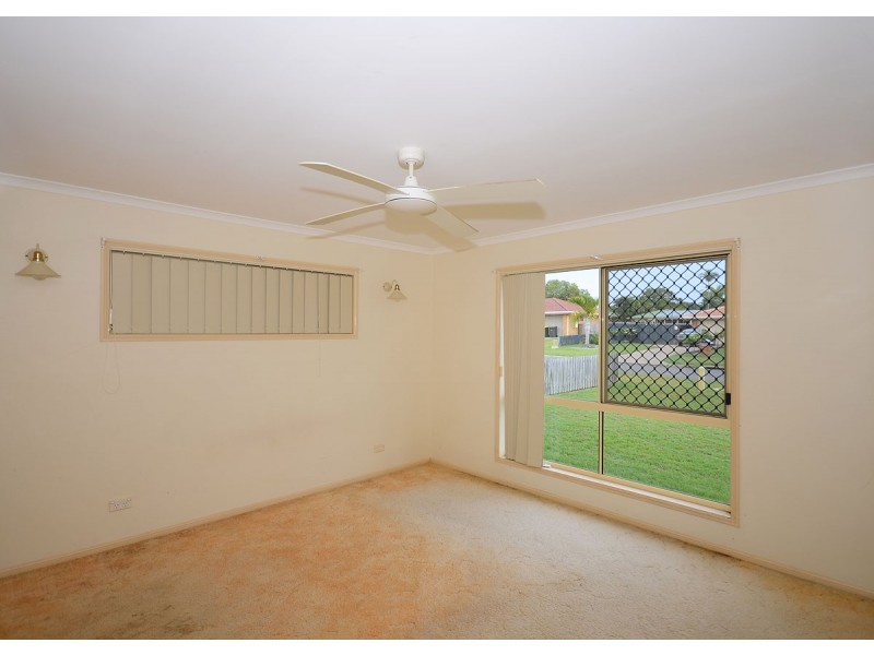 17 Deloraine Avenue, Urangan QLD 4655