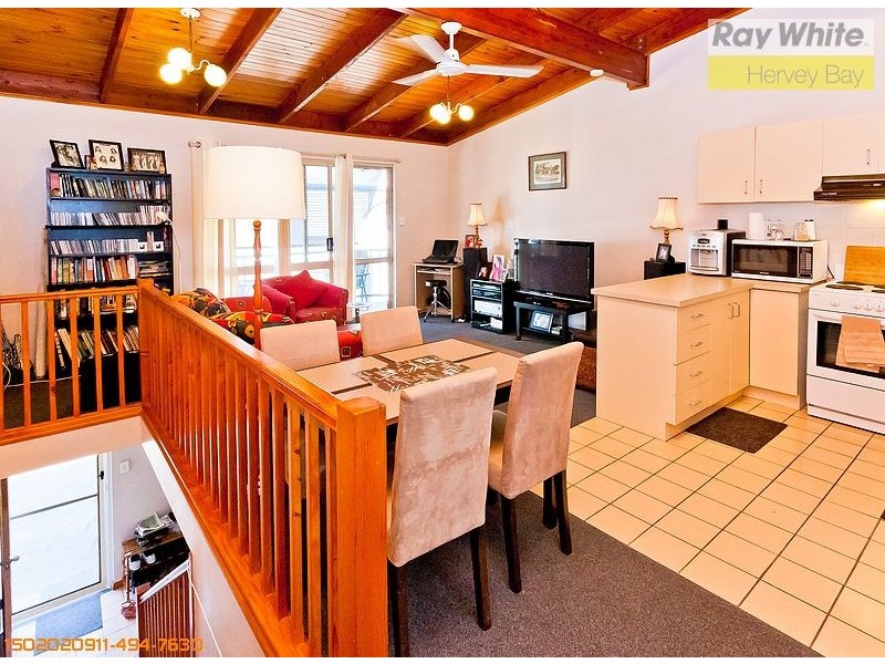 11/4 Pilot Street, Urangan QLD 4655