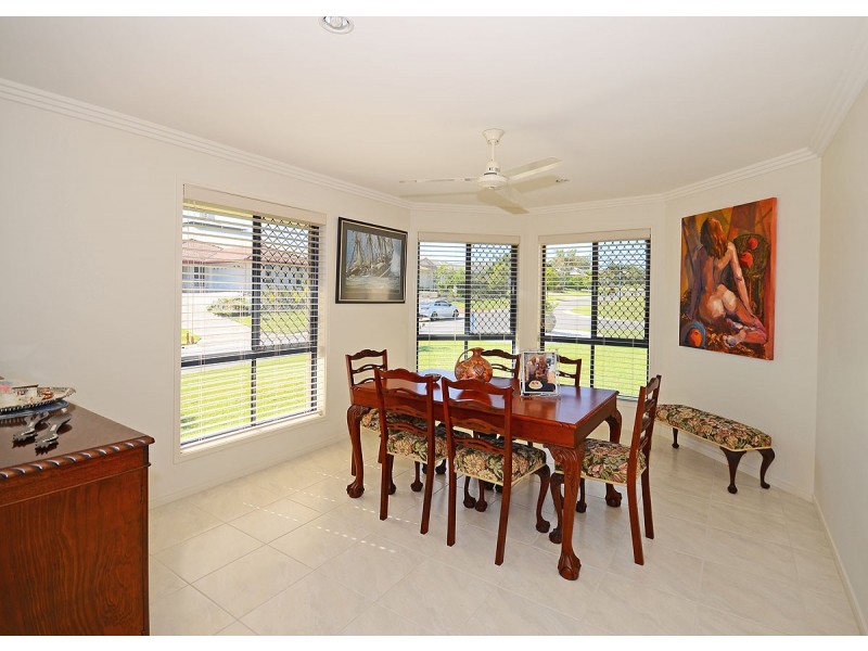 3 Picadilly Circuit, Urraween QLD 4655