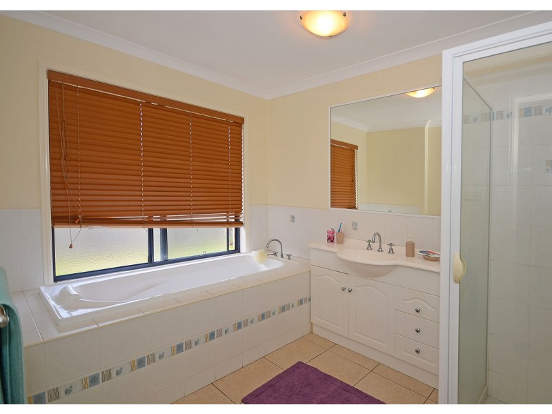 65 Gundesen Drive, Urraween QLD 4655