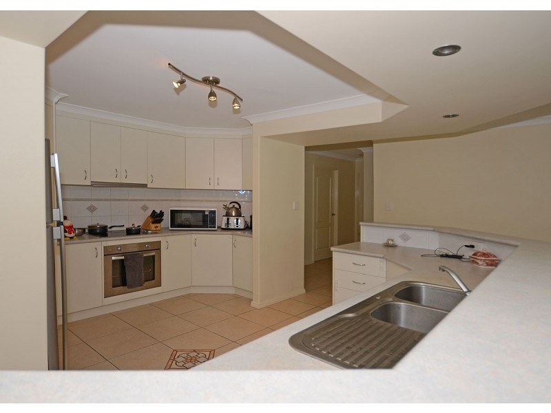 65 Gundesen Drive, Urraween QLD 4655