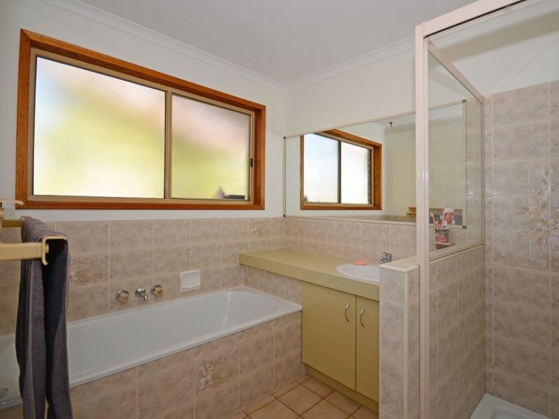 18 Hansen Street, Urangan QLD 4655