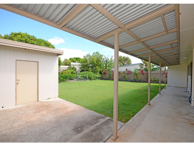 5 Maple Street, Pialba QLD 4655