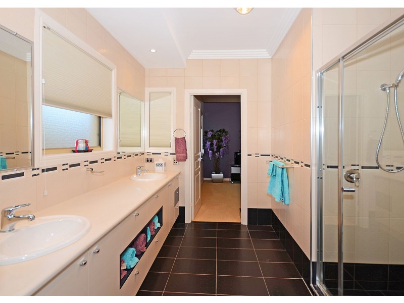 28 Lancewood Court, Wondunna QLD 4655