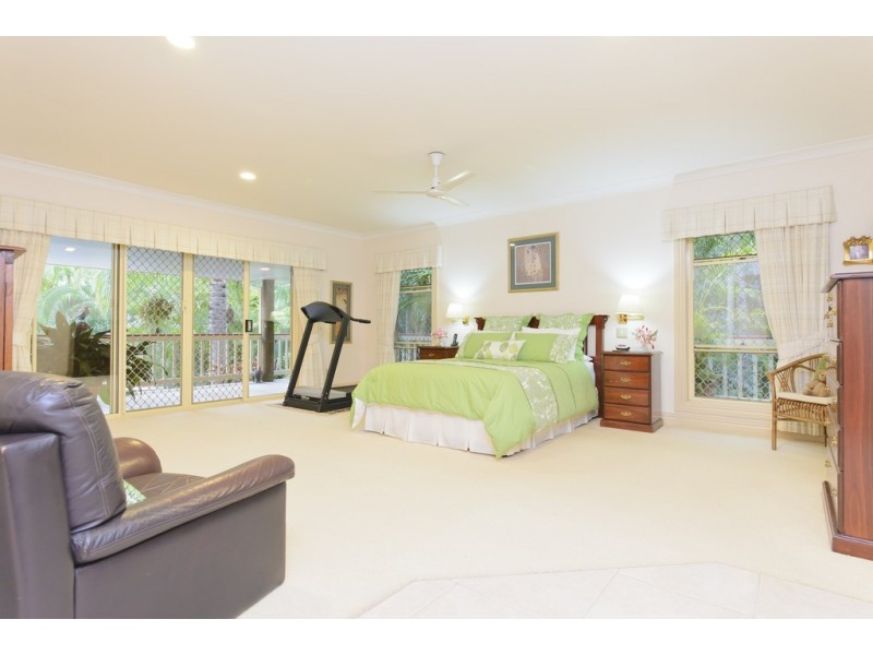 6 Pristine Place, Dundowran Beach QLD 4655