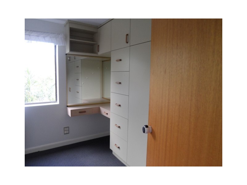 12 James, Urangan QLD 4655