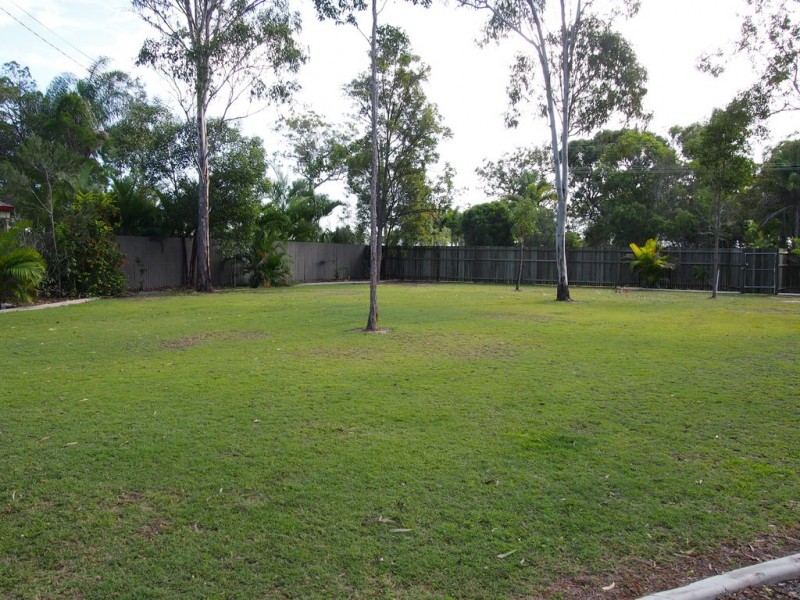 9-11 Verden Drive, Urangan QLD 4655