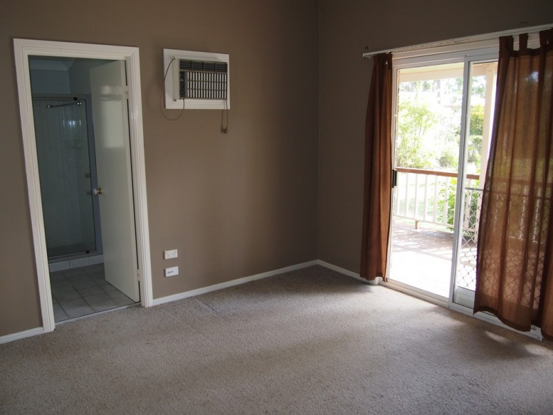 9-11 Verden Drive, Urangan QLD 4655