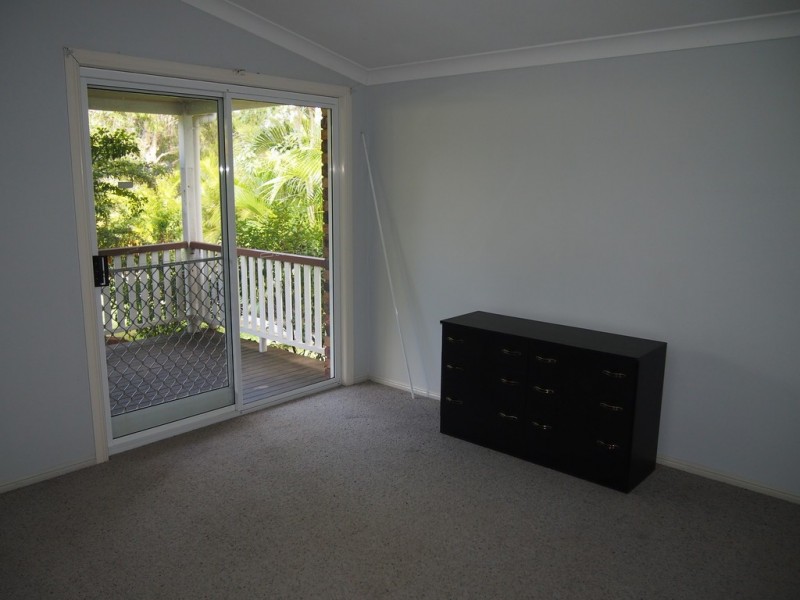 9-11 Verden Drive, Urangan QLD 4655