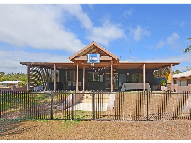 138 Burrum Street, Burrum Heads QLD 4659