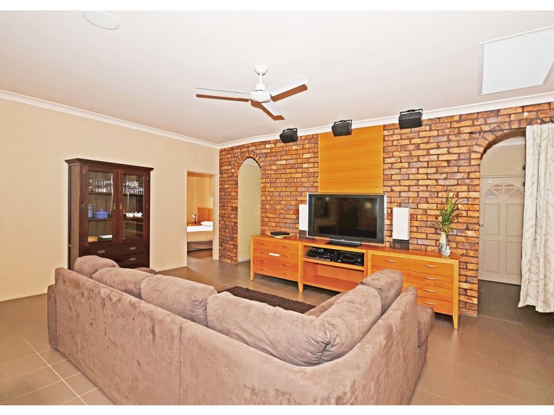 138 Burrum Street, Burrum Heads QLD 4659