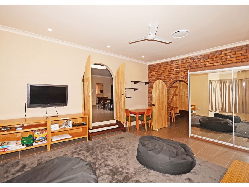 138 Burrum Street, Burrum Heads QLD 4659