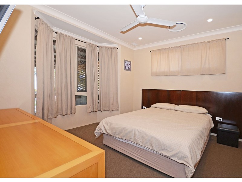 138 Burrum Street, Burrum Heads QLD 4659