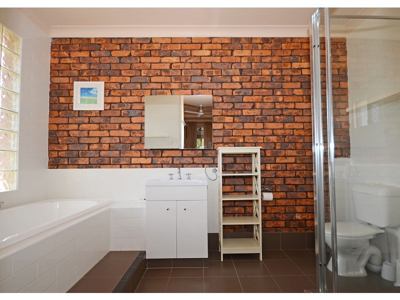 138 Burrum Street, Burrum Heads QLD 4659