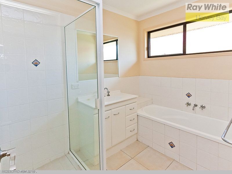 20 Moonstone Drive, Urangan QLD 4655