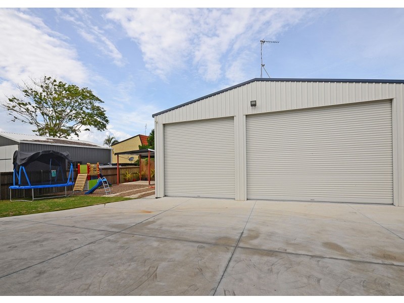 556 Charlton Esplanade, Urangan QLD 4655