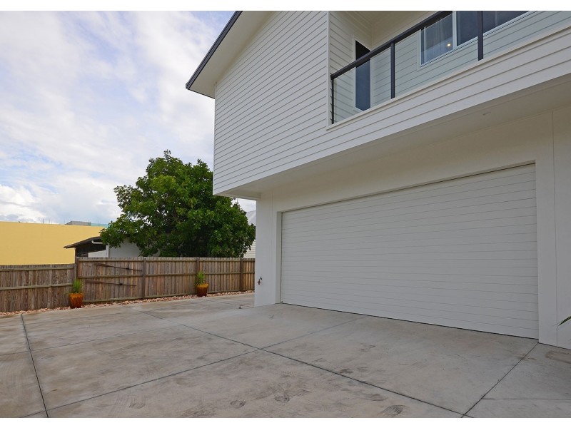 556 Charlton Esplanade, Urangan QLD 4655